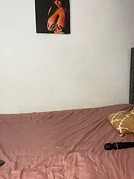 AinaraJimenez live cam on StripChat