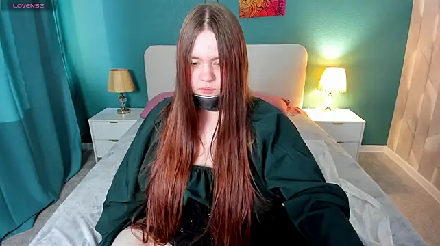 Alice_Steellee