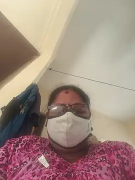 sreemamitha9 live cam on StripChat