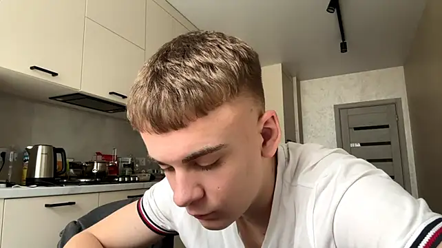 SoloFury on Stripchat