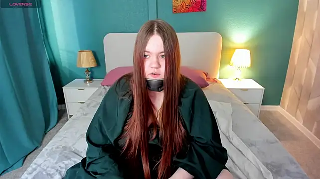 Alice_Steellee