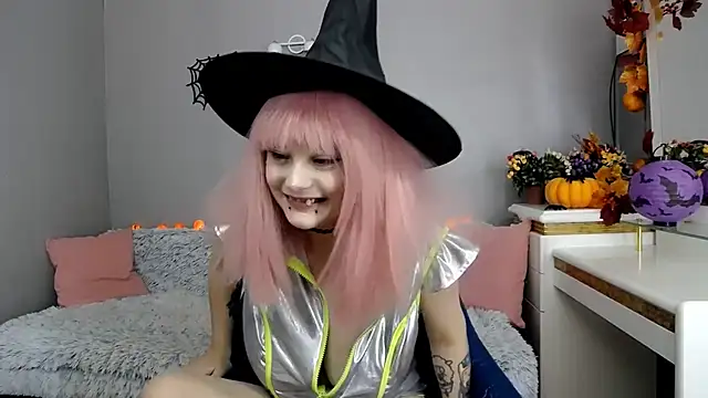 Estheri live cam on StripChat