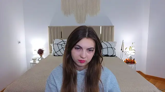 Shy_kitty__ live cam on StripChat