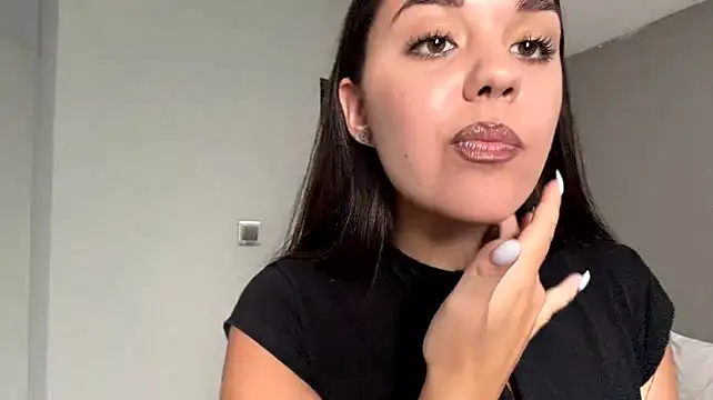 RevivingZloty live cam on StripChat