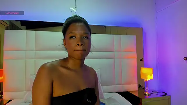 Brenda_Thomp live cam on StripChat