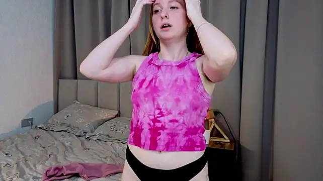 GlendoraQuinzi live cam on StripChat