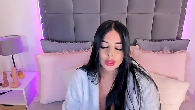 Saian-lory live cam on StripChat