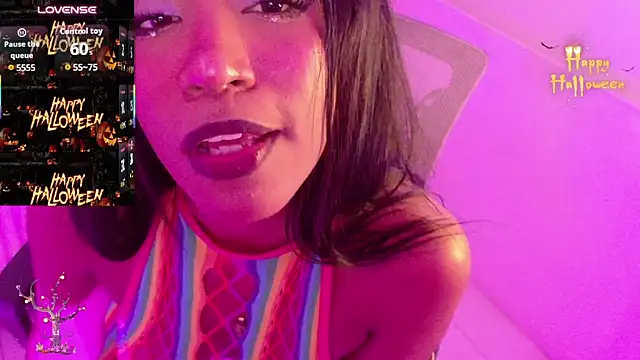 Ebony_Leyla live cam on StripChat