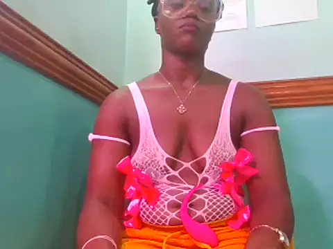 Nellydarkchocolate webcam