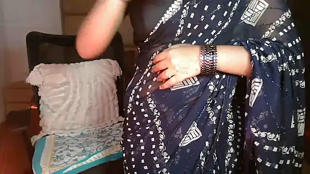 isha_here (F teen) - ice on boobs + 5min cntrl