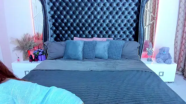Rebecca_Diamond