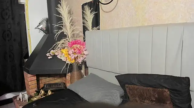Vicky_Angeel live cam on StripChat