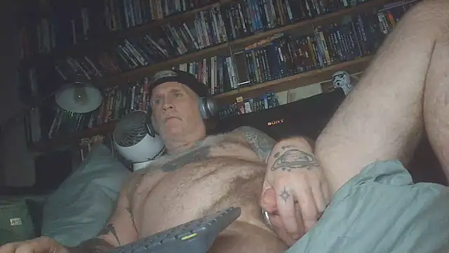 overmydadbody222 webcam