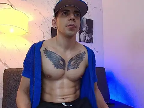 ragnar_valkor live cam on StripChat