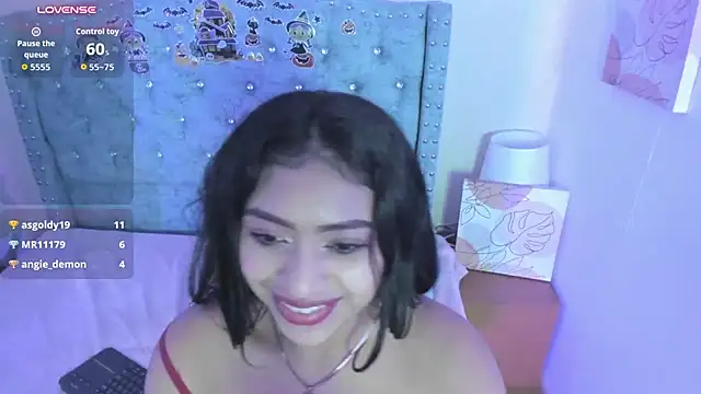 KelseaDream live cam on StripChat