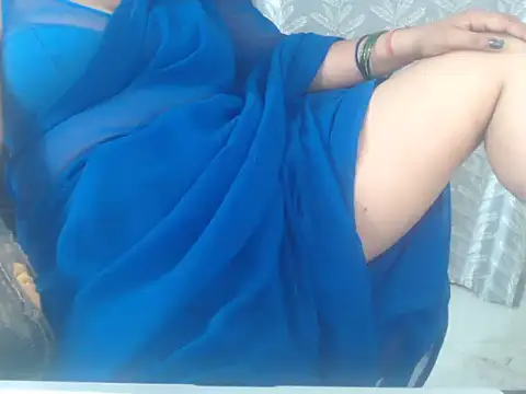 cute-priy live cam on StripChat