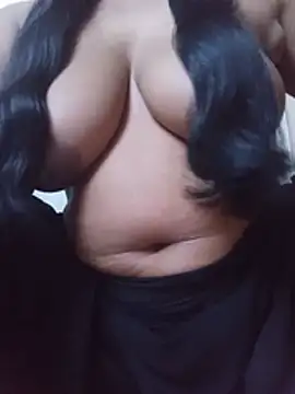 Umma-2 live cam on StripChat