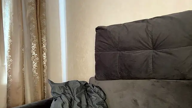 LoraDavi live cam on StripChat
