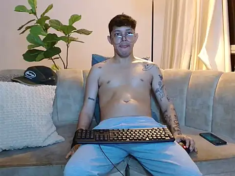 tonysexyboy live cam on StripChat