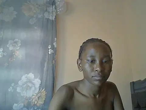Goldenpixie live cam on StripChat