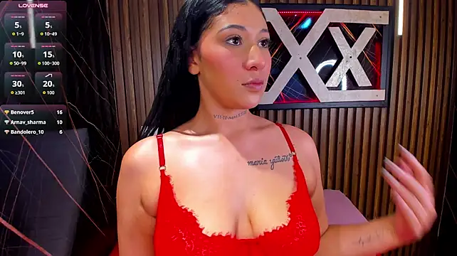Miah_Palacio live cam on StripChat