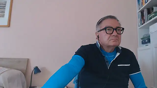 you6me (M grandpa) - Naked show cum