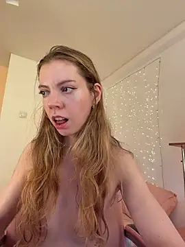 BeautyEliise_ webcam