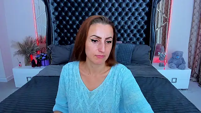 Rebecca_Diamond