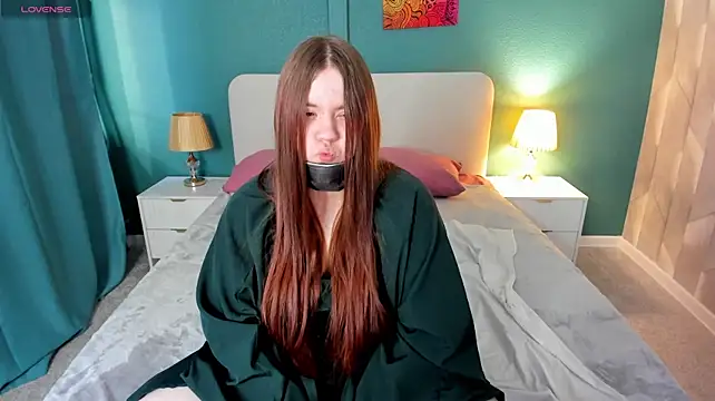 Alice_Steellee