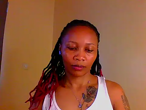 _Shantel1 live cam on StripChat