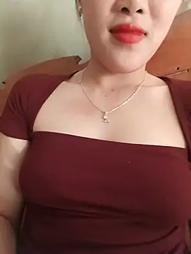 Lucky_lucky2k live cam on StripChat