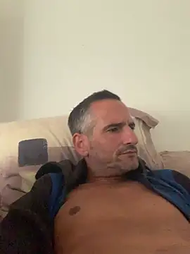 mika13113 live cam on StripChat