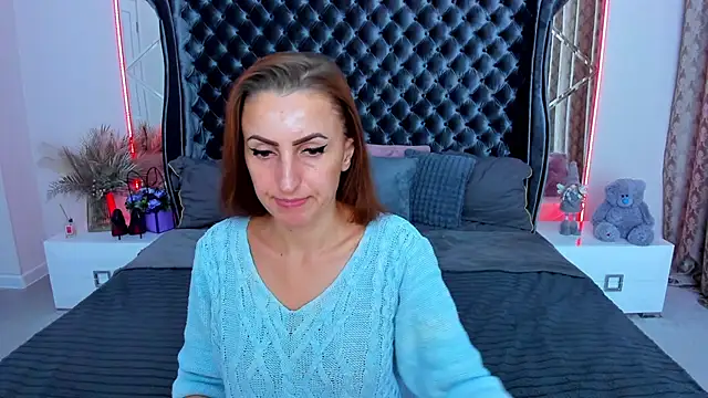 Rebecca_Diamond