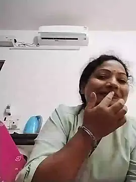 Cute-Janvi20 live sex cam