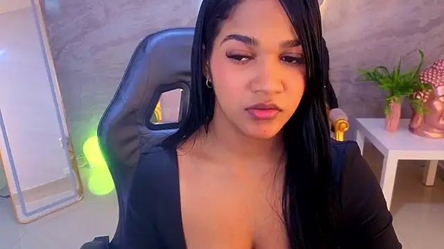 JadeRose_s live cam on StripChat