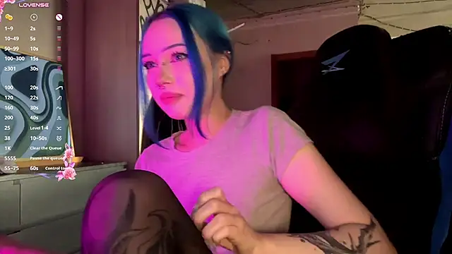 AnnieTouch live cam preview