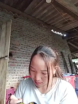 Na19tui live cam on StripChat