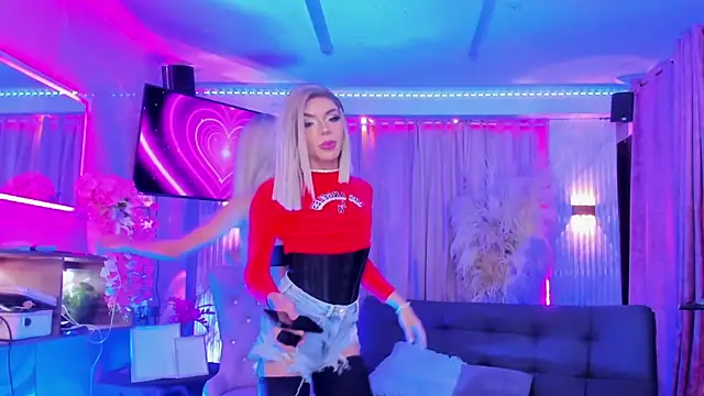 Queens_Wonders_Blonders on Stripchat