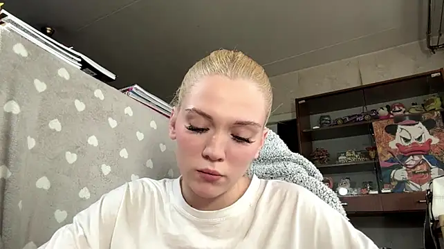 chantellbuist's live room