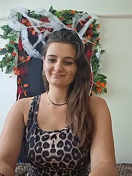 Nika_aa live cam on StripChat