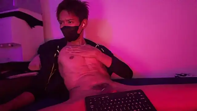 HORNY_RYU live cam on StripChat