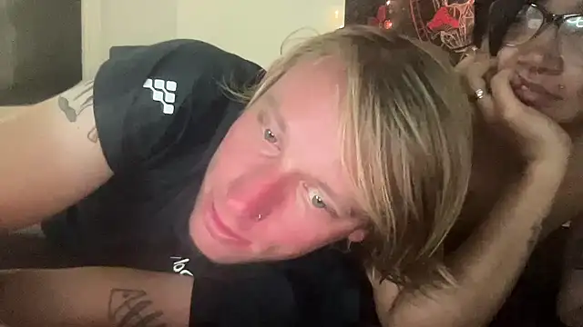 NikkiAndJohnny777