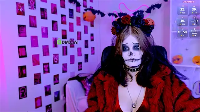 nikki_kiss_
