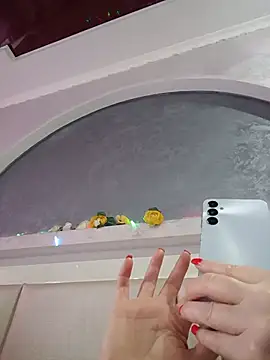 DreamSwan888 webcam