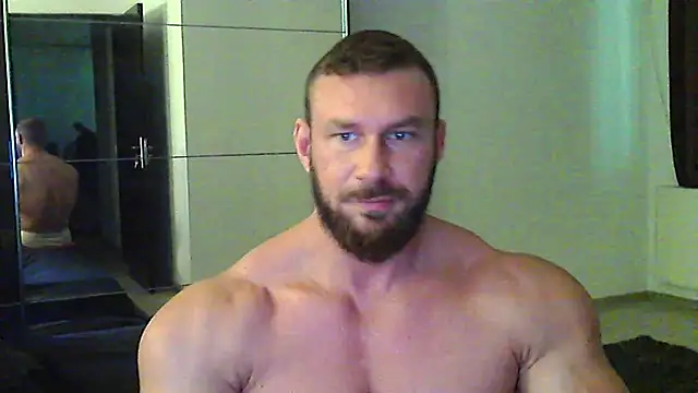 muscularkevin (M young) - creamy cum at goal,  flash dick 25