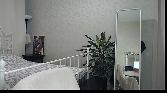 ShyEvaa live cam on StripChat