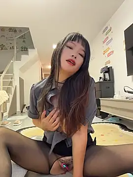xianyu-ss (F young) - 户外内裤扎头发