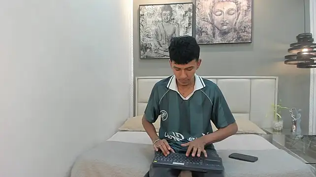 brandon_manilow (M twink) - Let`s cum together!