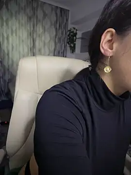 hotxmom_ (F young) - Pleasure me