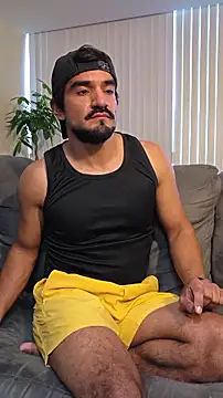 piggylatino live cam on StripChat